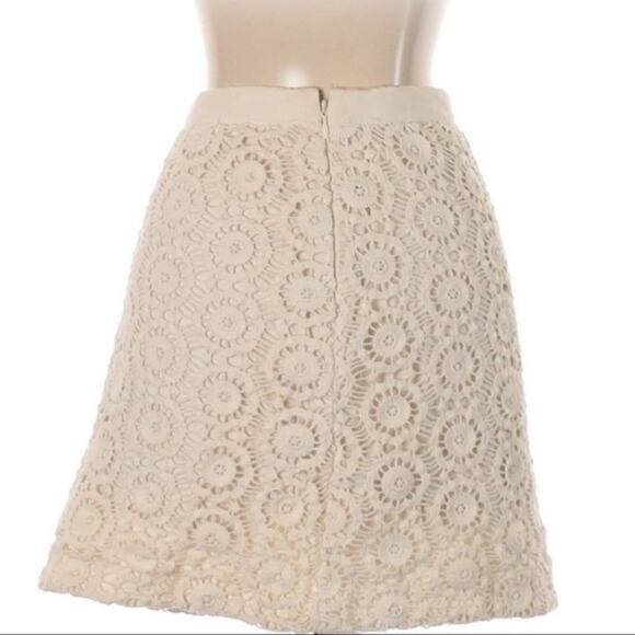 Gap Skirt Short White Floral Crochet Lace - Picture 2 of 8